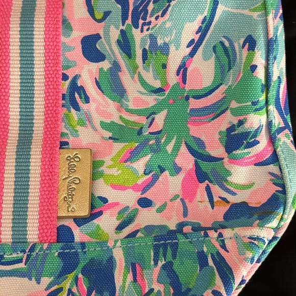 Lilly Pulitzer Blue and Pink Tropical Tote Bag - Picture 3 of 10
